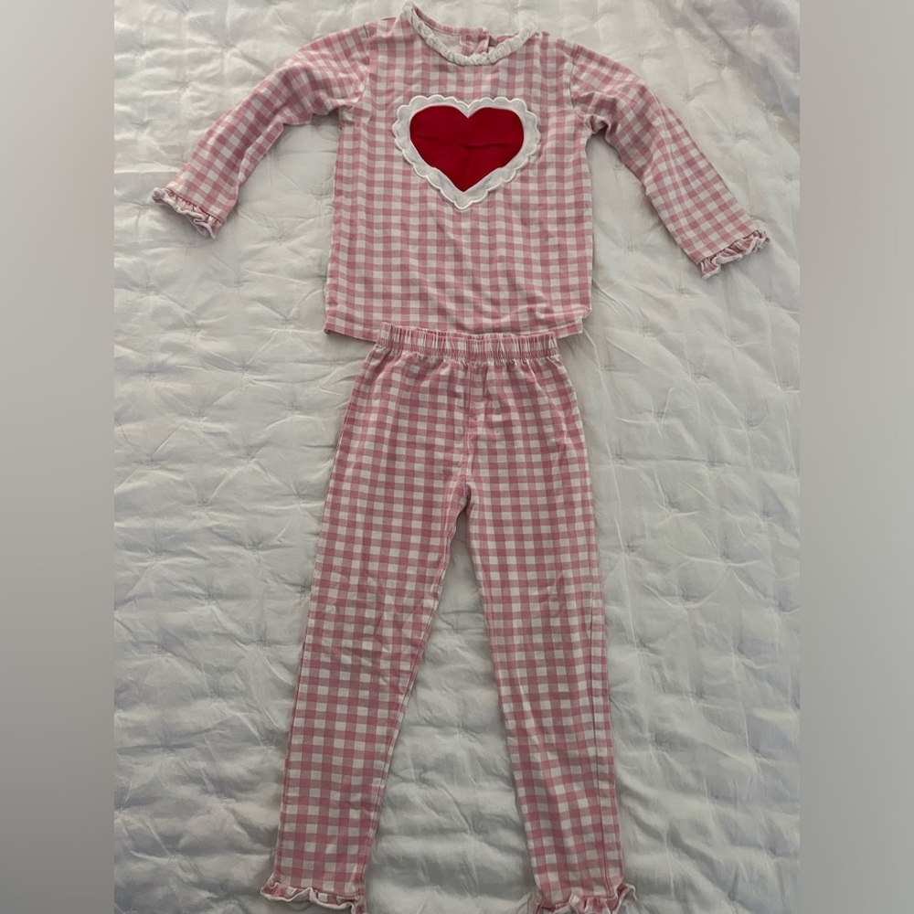 Cecil and Lou pajamas size 5t
